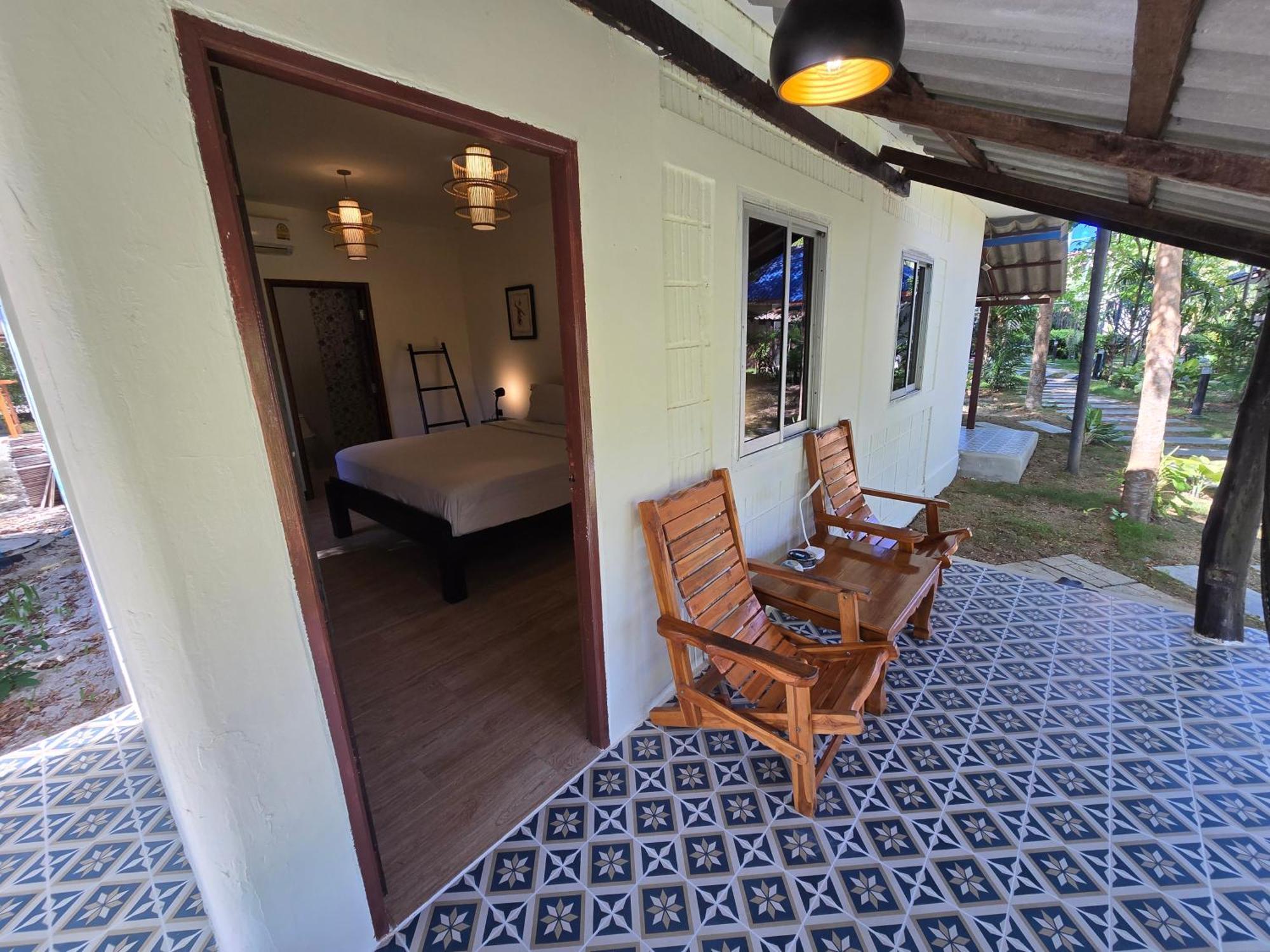 The Blue Gecko Hotel Ko Lanta Eksteriør billede