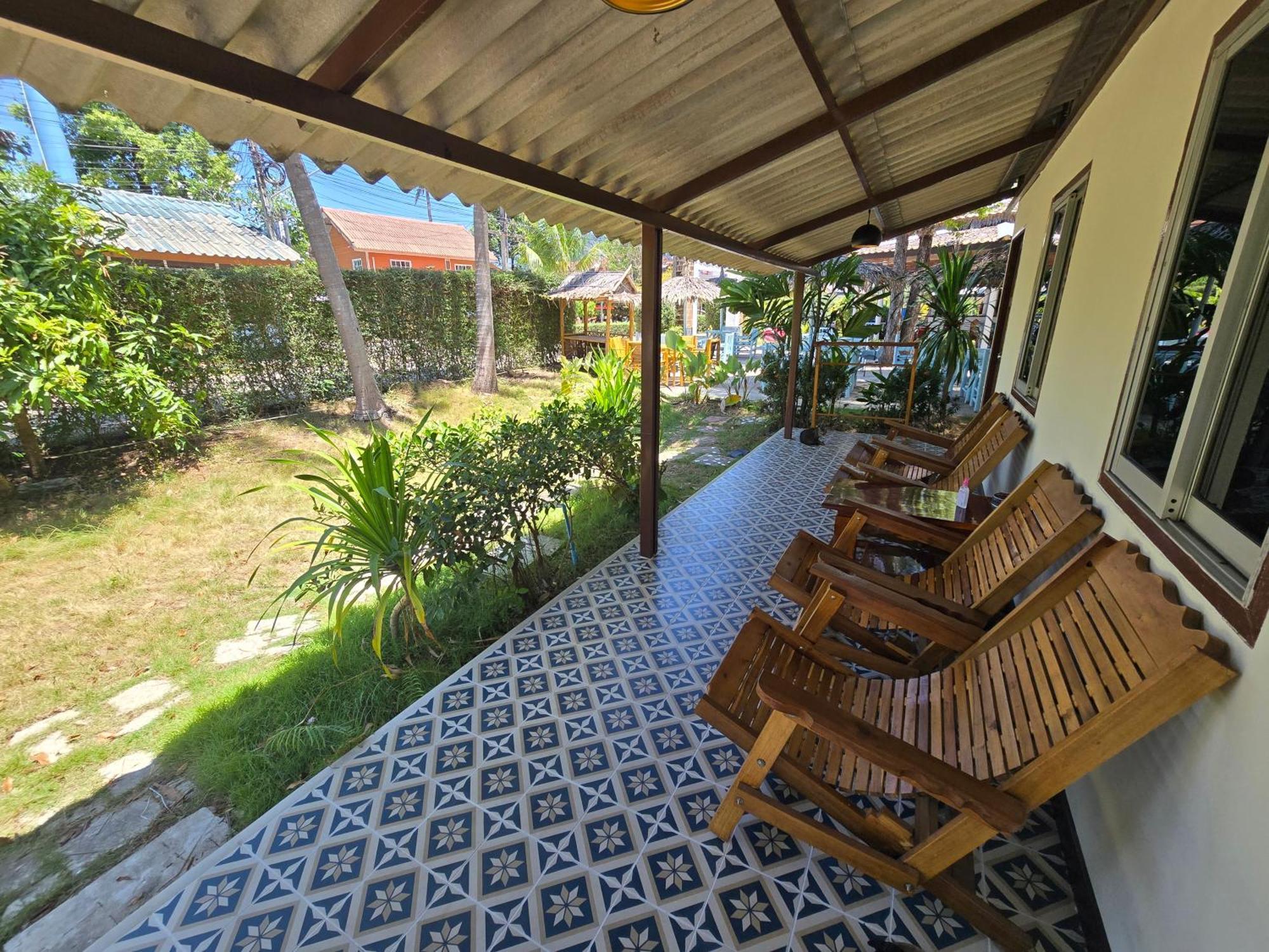 The Blue Gecko Hotel Ko Lanta Eksteriør billede
