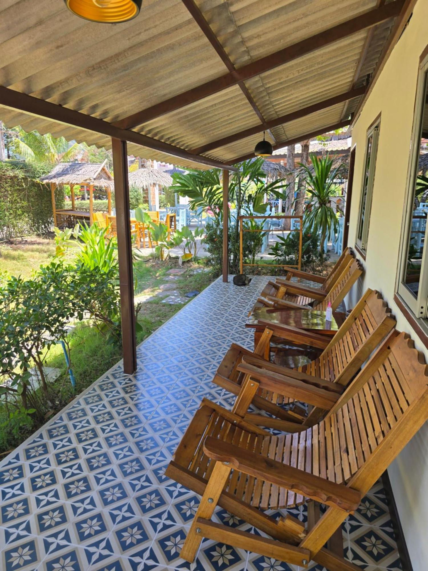 The Blue Gecko Hotel Ko Lanta Eksteriør billede